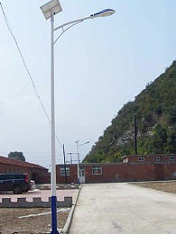 重慶忠縣：邁向大家的小康水平的59盞太陽能庭院路燈