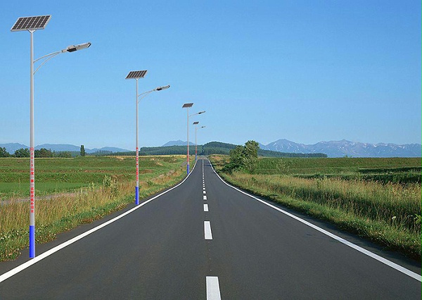太陽能路燈 太陽能路燈廠家 南德