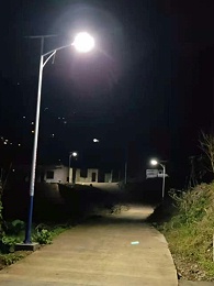 廣西隆林太陽能路燈，“照亮”鄉村脫貧致富路