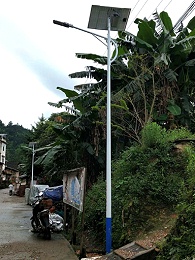 廣西柳州：太陽能路燈照亮農村