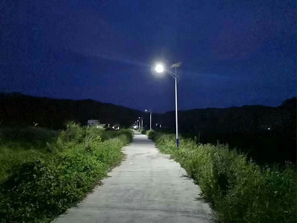 甘肅太陽能路燈_新農村太陽能路燈_南德太陽能路燈