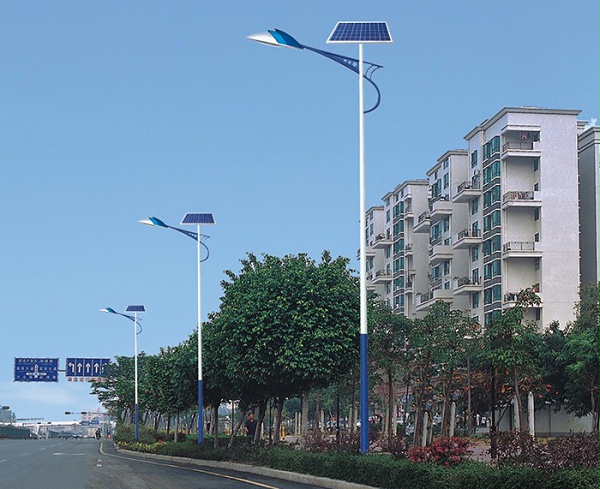 太陽能路燈 太陽能路燈價格怎么樣 中山市南德太陽能燈飾有限公司