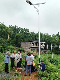 四川宜賓市西郊苗木基地五村：太陽能路燈點亮數千人民群眾的心