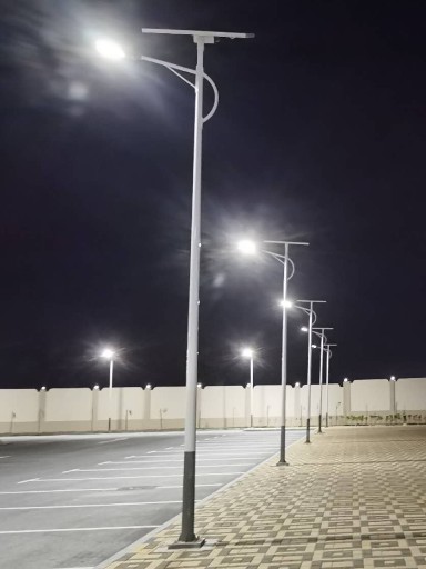 光控感知晝夜，時控定制時長，遙控便捷管理——太陽能路燈的實用控制方案